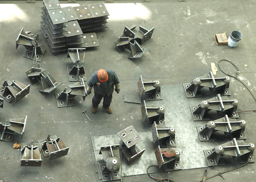 吉安煤棚网架双向支座